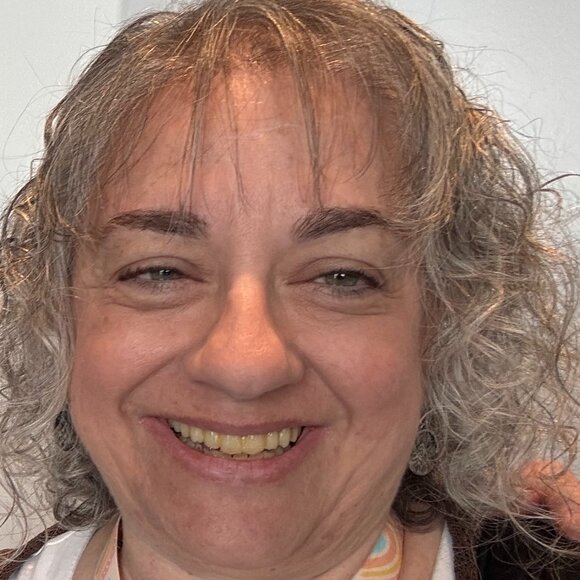 Meet your Posher, Robin - Picture 1 of 1